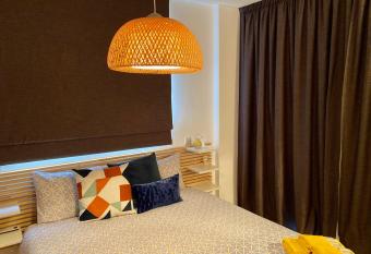 Fat Cow Apartment 102 allows 18 year olds to book a room