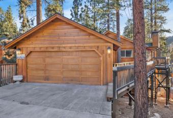 Sequoia Retreat-1914 by Big Bear Vacations has Balcony rooms