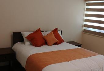 Hotel Lorimar allows 18 year olds to book a room