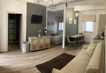 appartamenti Il Borgo orchidea has Balcony rooms