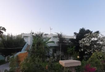 Zikas apartments has Balcony rooms