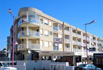 Residencial Forner LEK has Smoking rooms