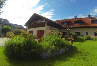 Ferienwohnung Brandst  tter has Balcony rooms