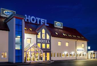 Hotel sleep & go allows 18 year olds to book a room