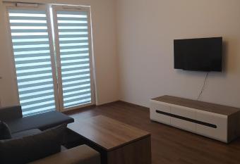 Silver Apartment has rooms with a private hot tub