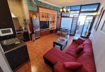 alojamientos momi loft allows 18 year olds to book a room