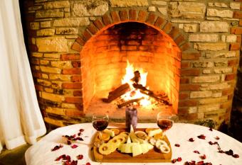 Pir Efes Konaklar   has Balcony rooms