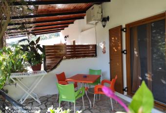 Villa Sissy Studios & Apartments has Balcony rooms