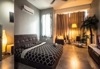 Montana Suites, Empire Damansara allows 18 year olds to book a room
