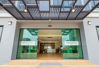 Horsehill Hotel Sriracha has Balcony rooms