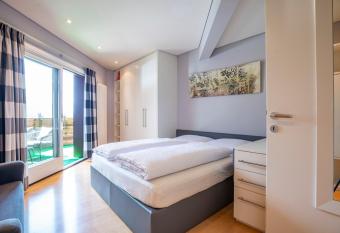 Tubris Living has Balcony rooms