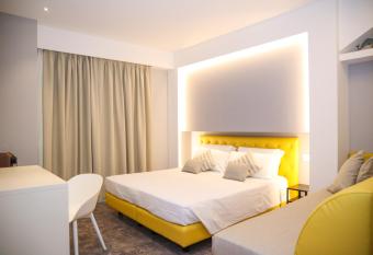 J Luxury Home has Balcony rooms