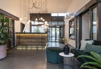 Alpenblick Bern - kind of a hotel allows 18 year olds to book a room