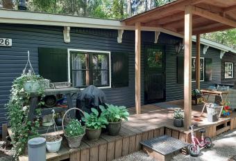 De Boshut Vledder allows 18 year olds to book a room