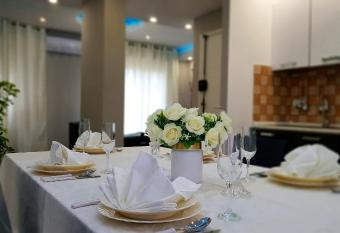 Deliziosa dimora a 2 passi dal mare has Balcony rooms