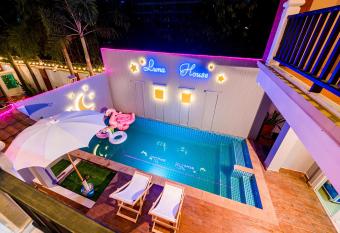 4 Bedroom Town Villa With Private Pool has Balcony rooms