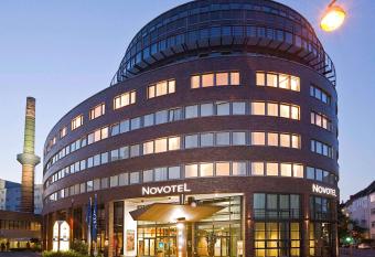 Novotel Hannover allows 18 year olds to book a room