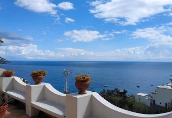 Casa Anna has Balcony rooms