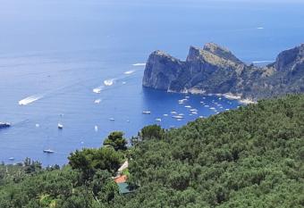 Casale i tre Diamanti allows 18 year olds to book a room