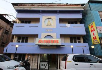 Hotel Amir Lodge has Balcony rooms