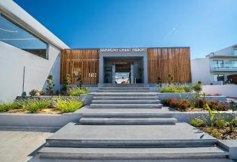 HARMONY CREST RESORT & SPA Adults Only allows 18 year olds to book a room