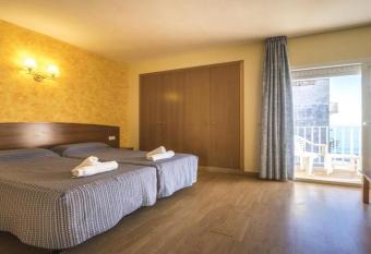 Hotel Erianob allows 18 year olds to book a room