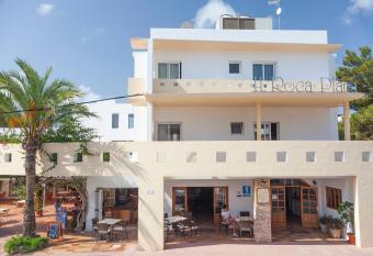 Hotel Roca Plana has Balcony rooms