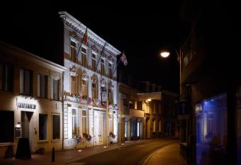 Talbot House has Balcony rooms