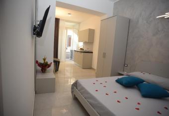 Angelo Bianco Appartment has Balcony rooms