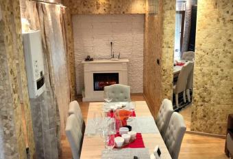 Bella Casa Apartments has Balcony rooms