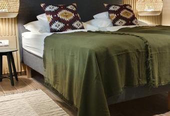 Prosecco Apartman allows 18 year olds to book a room