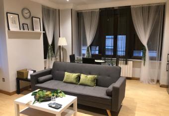 ARTHEUS APARTAMENTOS allows 18 year olds to book a room