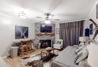 Pinnacle has Balcony rooms