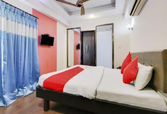 Super OYO Hotel Dash allows 18 year olds to book a room