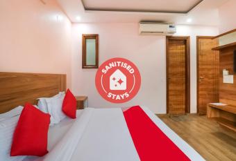 OYO 74557 Aqua Inn allows 18 year olds to book a room