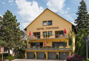 Hotel Fontana - ADULTS ONLY allows 18 year olds to book a room