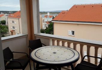 Galeb allows 18 year olds to book a room