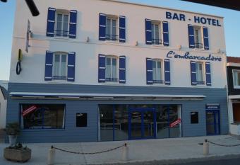 H  tel L Embarcad  re allows 18 year olds to book a room