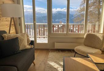 Apartment Del Sol Elys  e 4 Crans Montana Switzerland has Balcony rooms