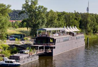 Botel Marina allows 18 year olds to book a room