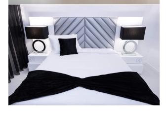 Central Apartment in Pombal has Balcony rooms