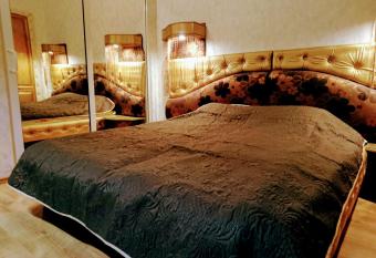                       allows 18 year olds to book a room