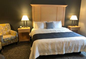 Timberlake Hotel has rooms with a private hot tub