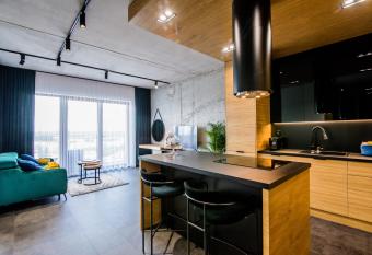 Apartament WIDOK allows 18 year olds to book a room