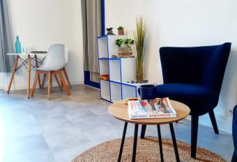 LE GALET BLEU - Hypercentre - Studio mezzanine allows 18 year olds to book a room