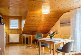 Haus Unterseeblick - Sonnenaufgang has Balcony rooms