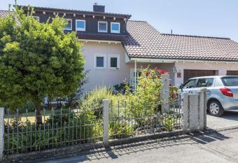 Haus Unterseeblick - Rosengarten has Balcony rooms