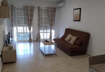 Luz y Sol San Fernando allows 18 year olds to book a room