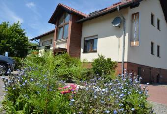 Bestwaner Hotel has Balcony rooms