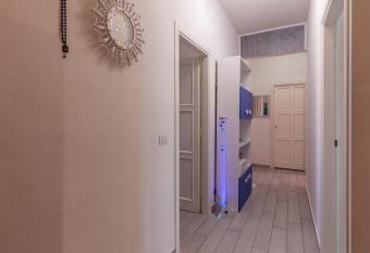 Casa Esada allows 18 year olds to book a room